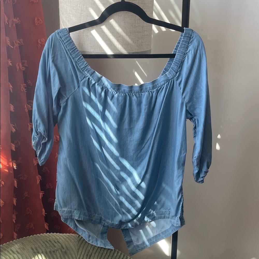 Crown & Ivy Light Blue Women's Blouse